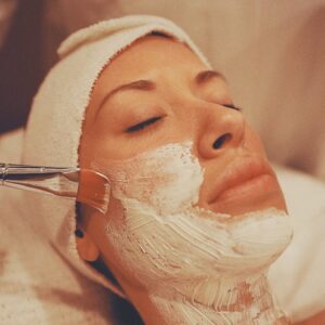 O3+ Shine & Glow Facial